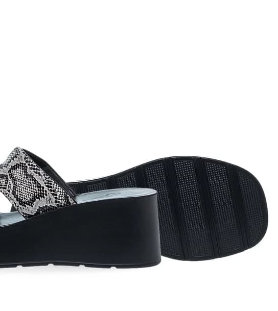 Γυναικείες Πλατφόρμες Parex 11733007 in Black